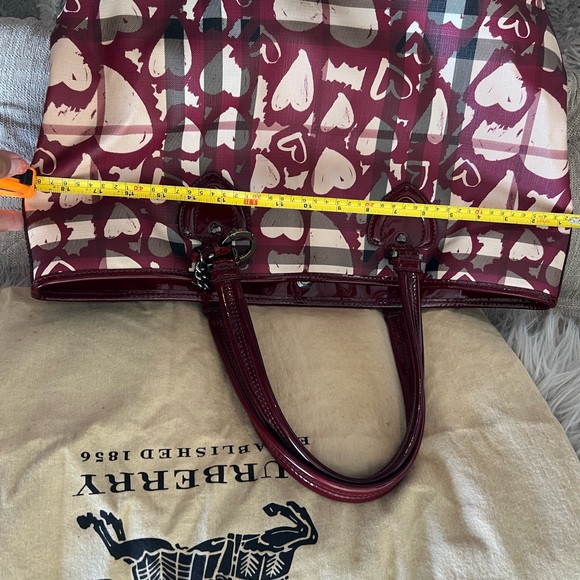 Authentic Burberry bag - Picture 2 of 16